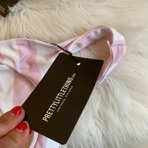 Pretty Little Thing NWT size 0 top & btm p&w strip - Picture 9 of 10